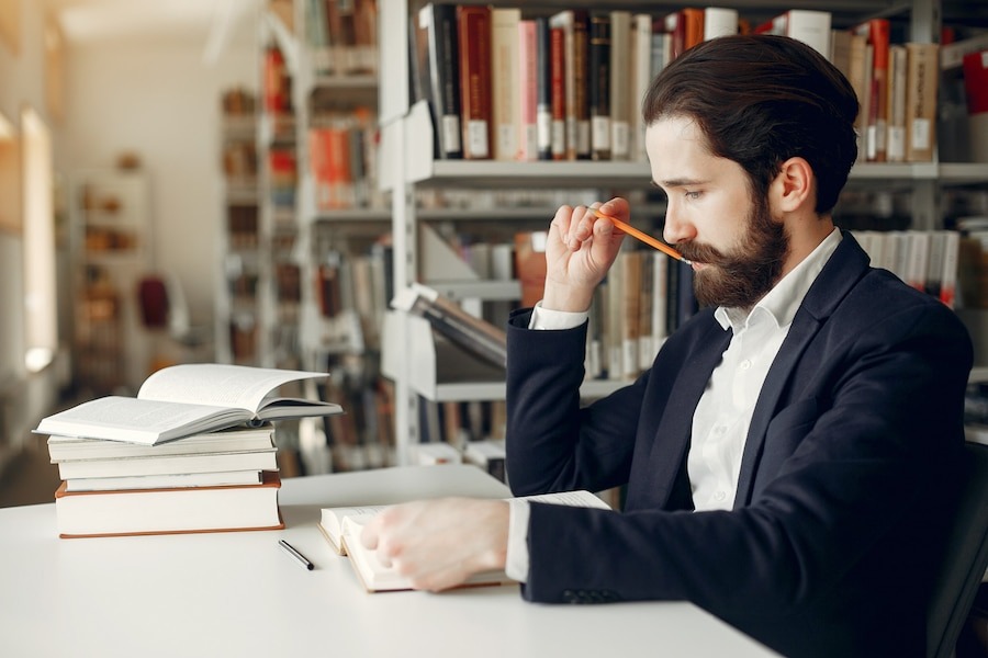 handsome guy study library 1157