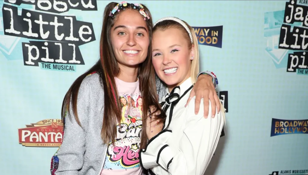 Avery Cyrus Age, Biography, Net Worth, Height, Relationship, Career & More