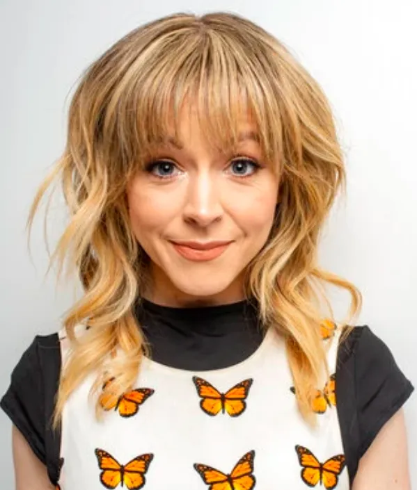 Lindsey Stirling Husband Relationship Status, Net Worth, Age, Height, Career & Personal Life