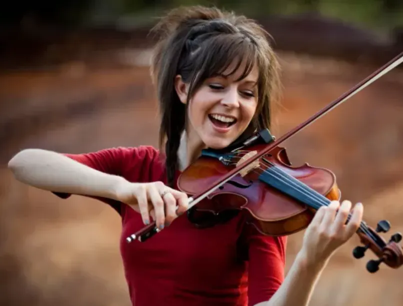 Lindsey Stirling Husband Relationship Status, Net Worth, Age, Height, Career & Personal Life 