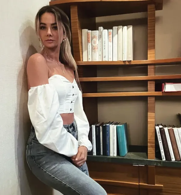 Crystal Leigh Age, Bio, Net Worth, Height, Relationship & Career 