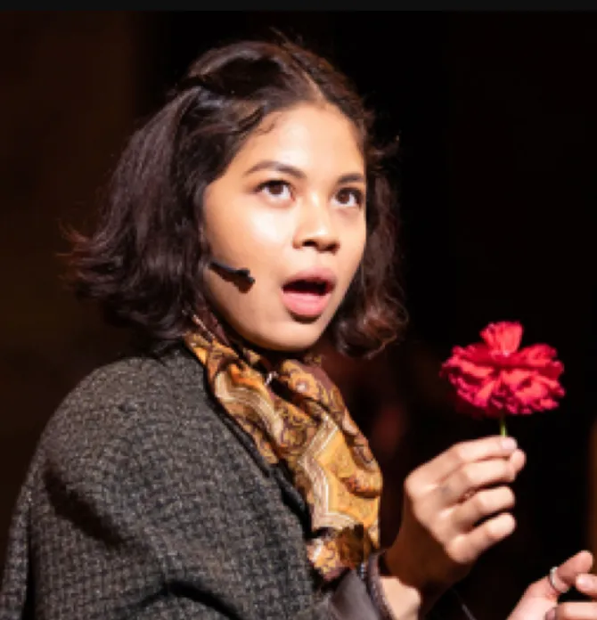 Eva Noblezada Ethnicity, Age, Net Worth, Height, Relationship, Career & More